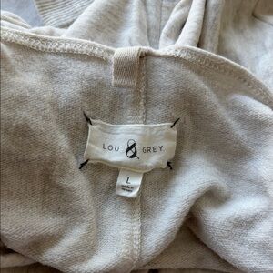 Lou & Grey off shoulders soft sweater